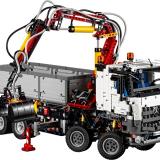 Набор LEGO 42043